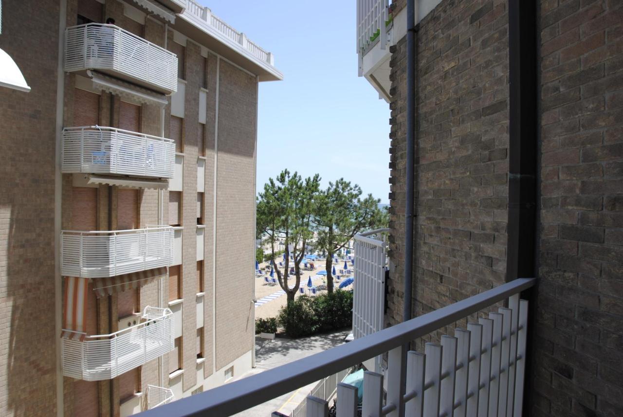 Regent'S Hotel Jesolo Extérieur photo