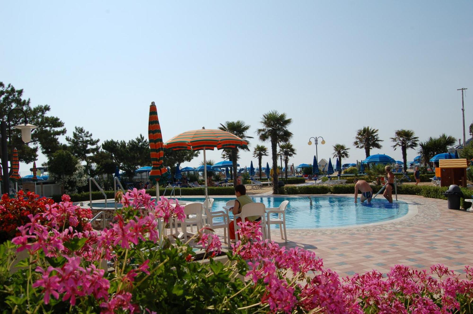 Regent'S Hotel Jesolo Extérieur photo