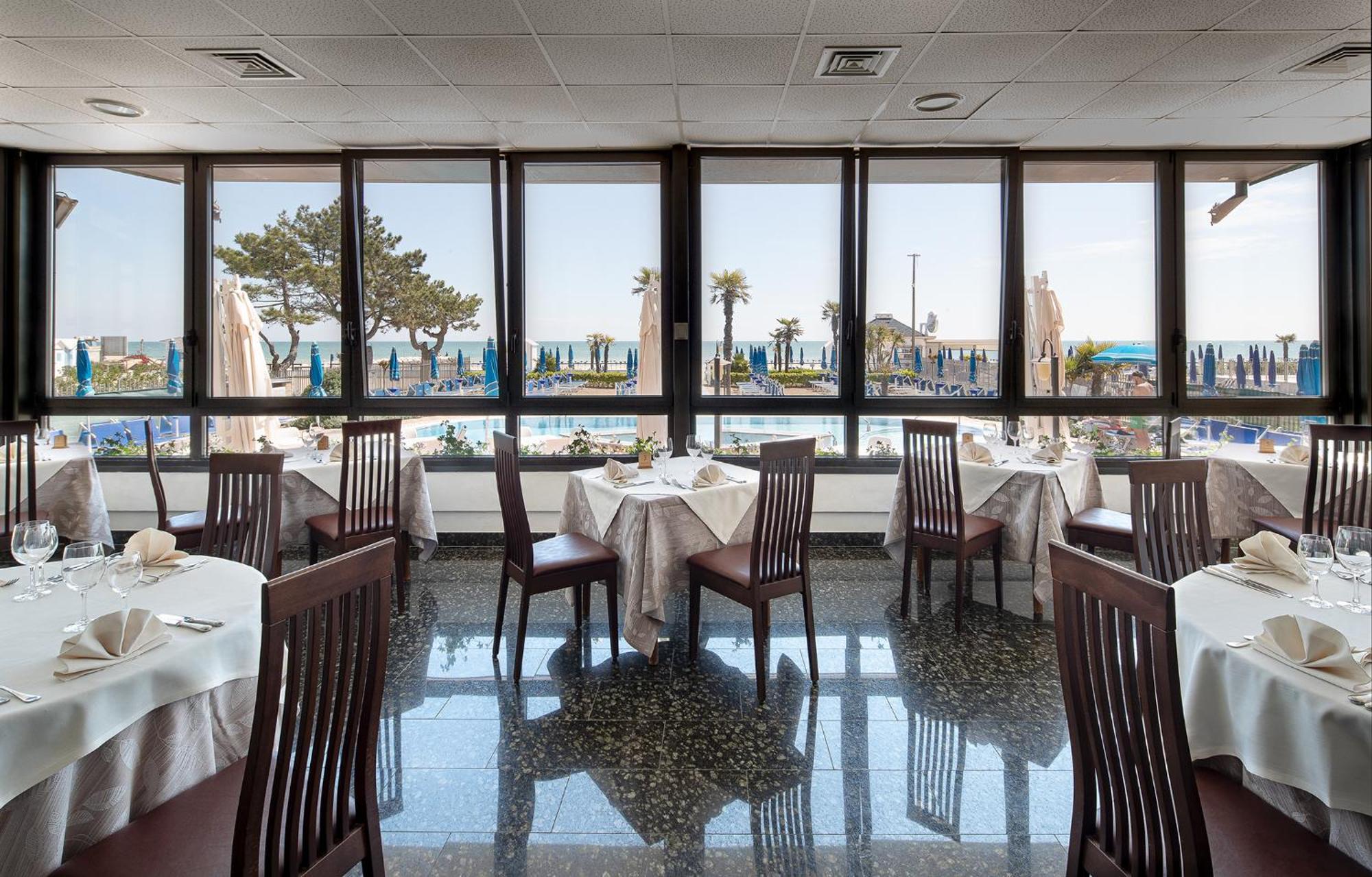 Regent'S Hotel Jesolo Extérieur photo