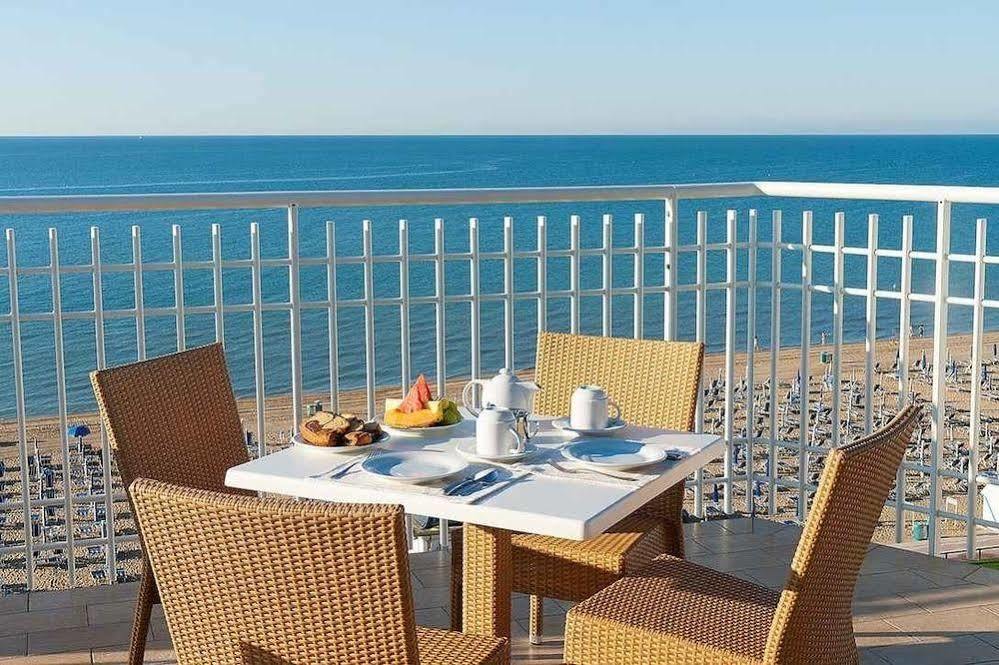Regent'S Hotel Jesolo Extérieur photo