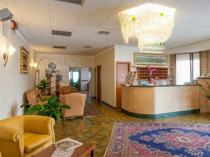 Regent'S Hotel Jesolo Extérieur photo