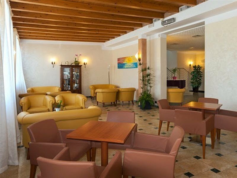 Regent'S Hotel Jesolo Extérieur photo